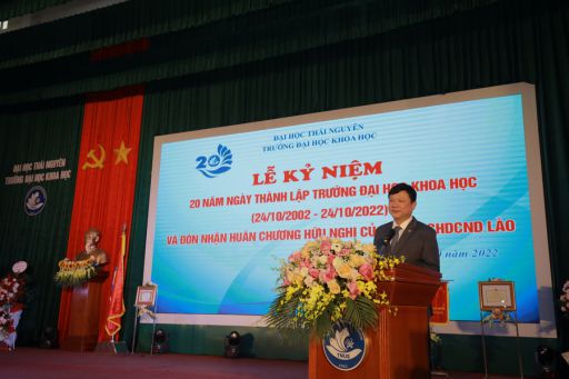 PGS.TS. Hoàng Văn Hùng - Giám đốc ĐH Thái Nguyên phát biểu chúc mừng