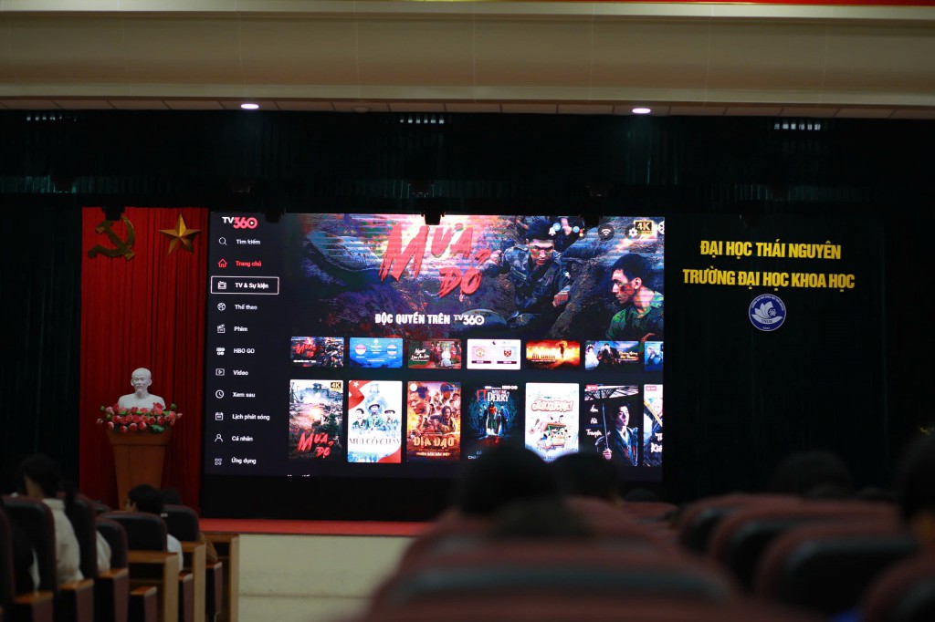 Suất chiếu đặc biệt “Mưa đỏ” tại TNUS – Hoạt động giáo dục truyền thống đầy ý nghĩa