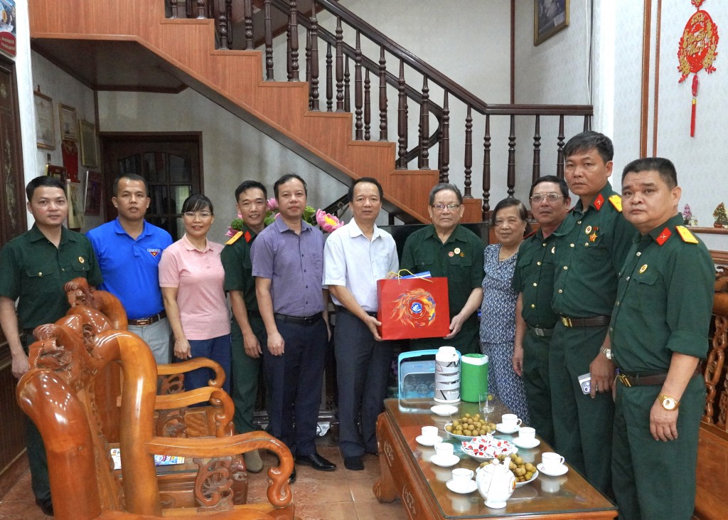 Tiếp nối truyền thống “Uống nước nhớ nguồn” từ những cuộc gặp tình nghĩa