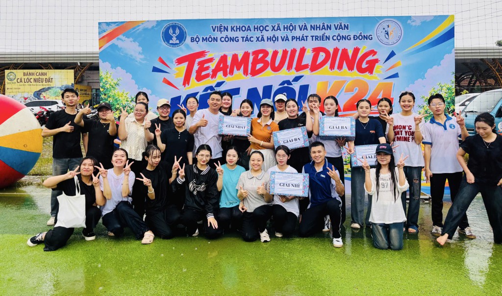 KẾT NỐI K24 - KHỞI ĐẦU HÀNH TRÌNH TRƯỞNG THÀNH CỦA TÂN SINH VIÊN NGÀNH CÔNG TÁC XÃ HỘI!